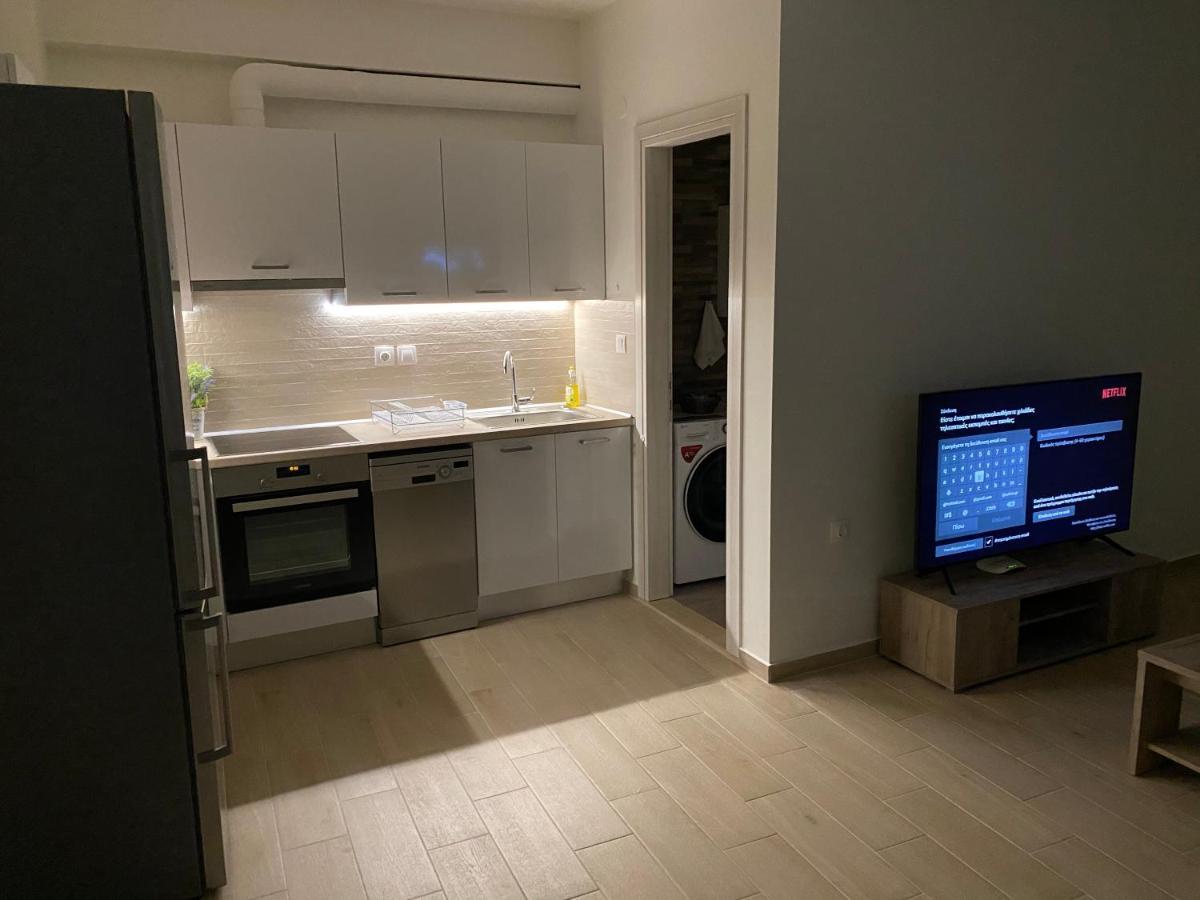 Great Alexander Street, Larisa Apartment ภายนอก รูปภาพ