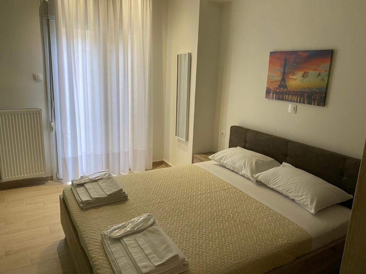 Great Alexander Street, Larisa Apartment ภายนอก รูปภาพ